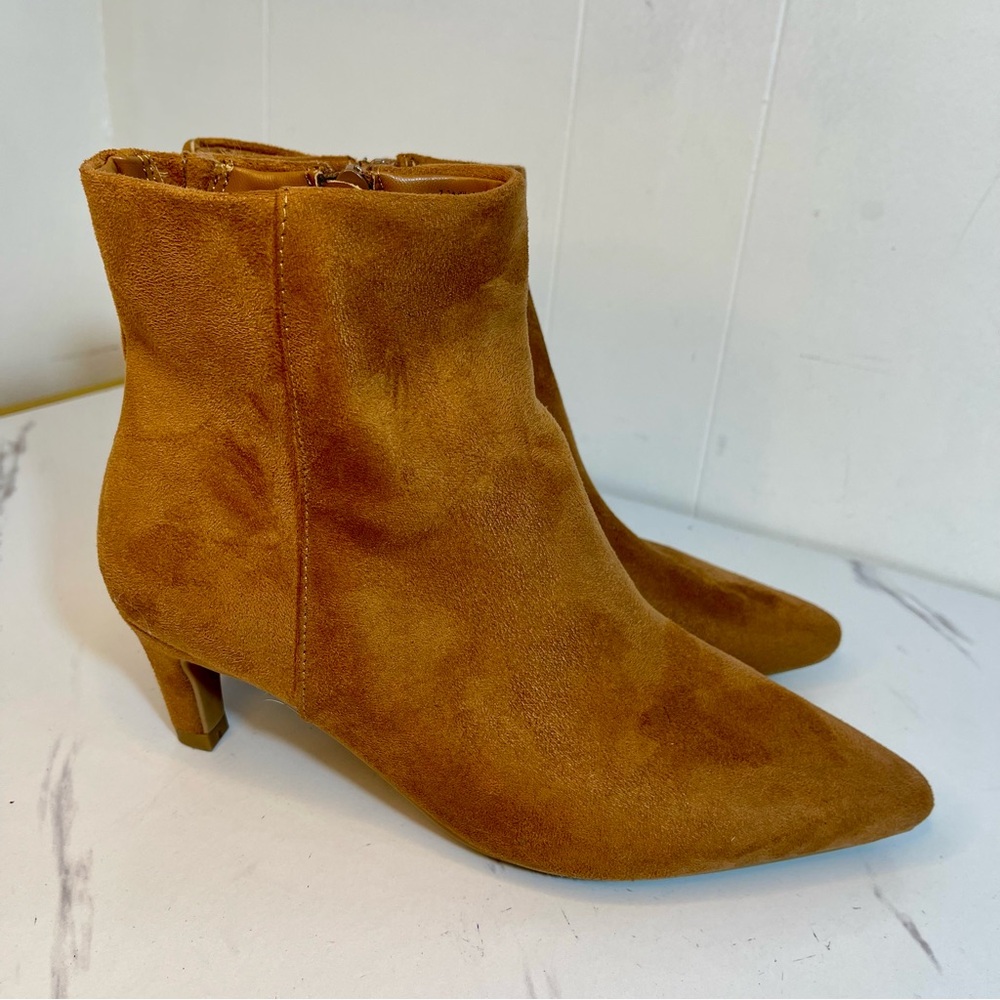 Target Mustard/Brown Suede Pointed Toe Kitten Heel Ankle Boots Size 7M - Picture 4 of 8